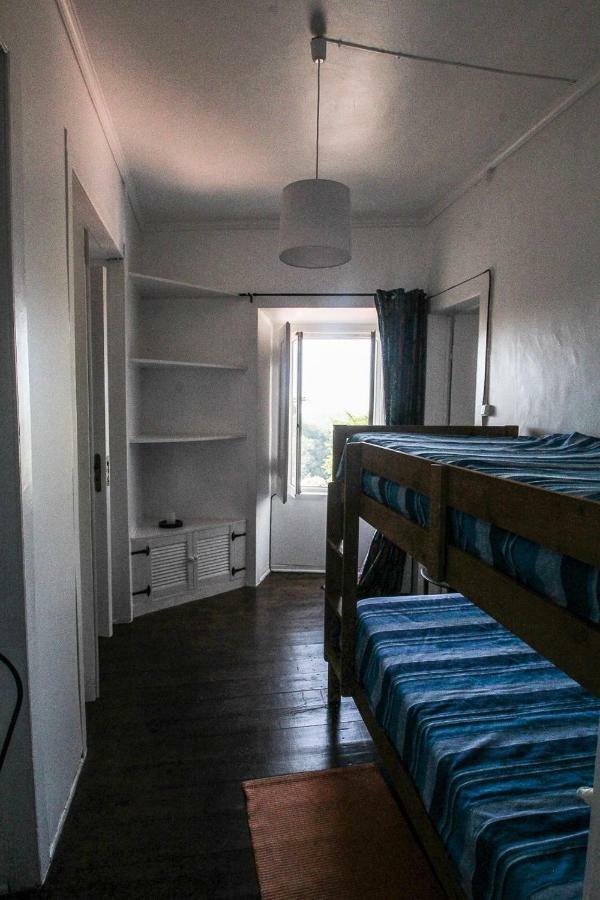 Casas Do Pátio Sem Cantigas 4 *